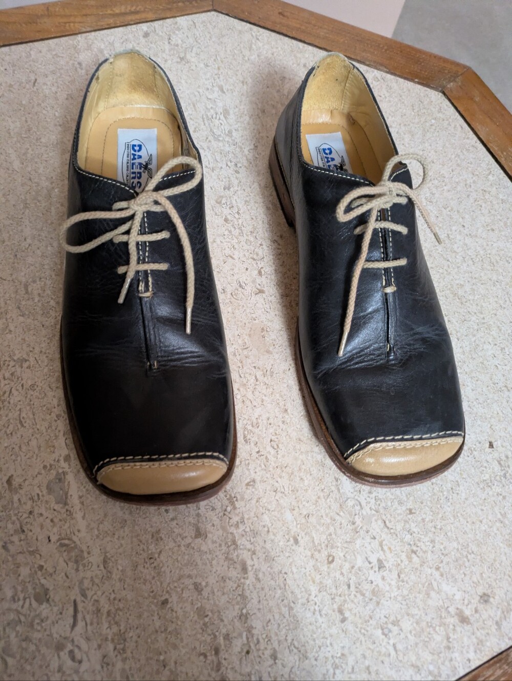 Vero Cuoio Lace Up Leather Shoes.  Italian, Size 38.  Great Condition.